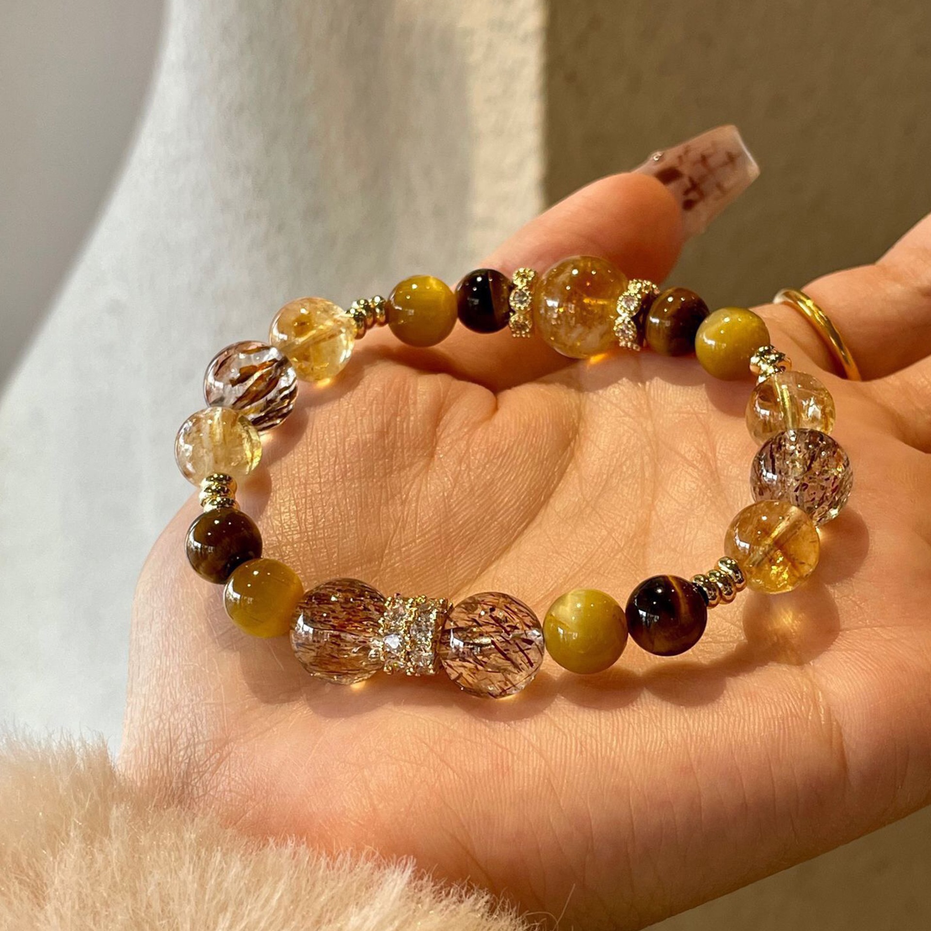 Jinba Grand Comprehensive Natural Yellow Tower Crystal Bracelet, Women's Gold Tiger Eye Crystal Bracelet, Black Gold Super Seven Crystal Bracelet, 256 Application Scenario