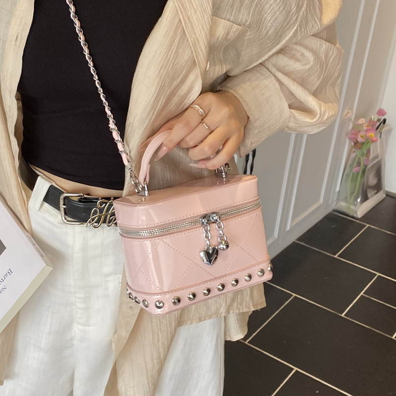 Korean style fashionable handbag for women 2025 summer new style small square bag, simple embroidered thread chain single-shoulder crossbody bag details Picture