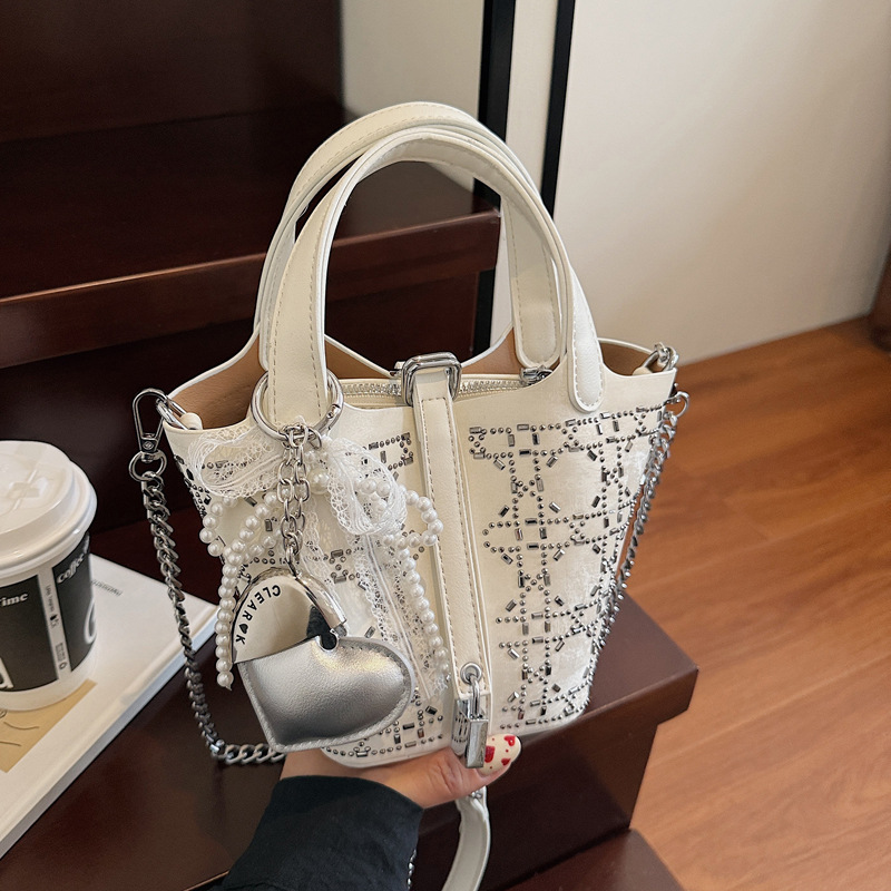 2025 New style fashionable commuting bucket bag, summer texture denim crossbody bag, cool water diamond hand-held small bag for women full figure