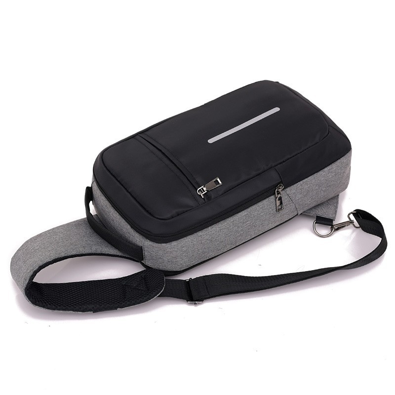 Cross-border large-capacity USB charging chest bag, Oxford cloth men's chest bag, casual travel storage single-shoulder crossbody bag Item Picture