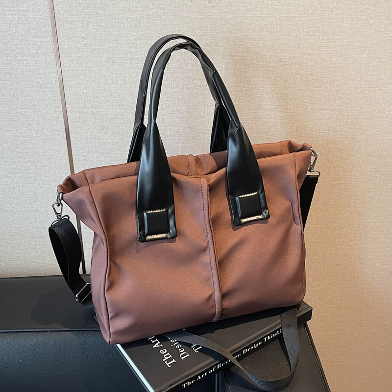 Korean version hand-held nylon fabric bag for women, 2025 new fashion school-style tote bag, casual large-capacity single-shoulder bag Specification drawing