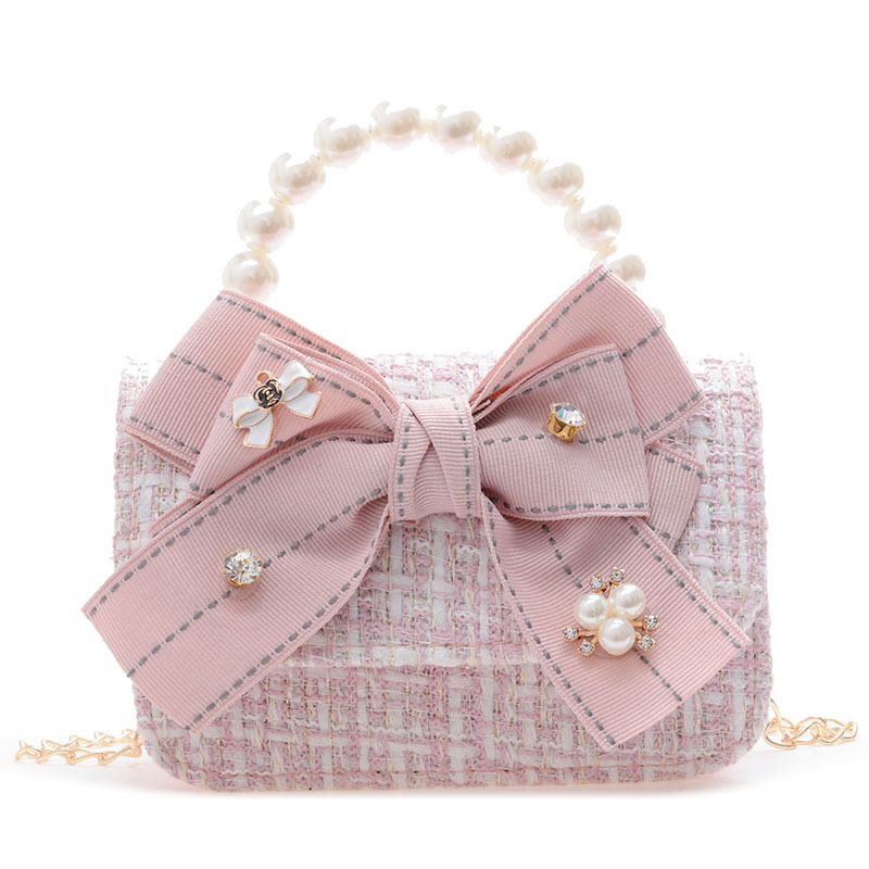 The 2024 new children's crossbody bag is fashionable, stylish and cute. It's a mini coin purse for a popular little girl Item Picture