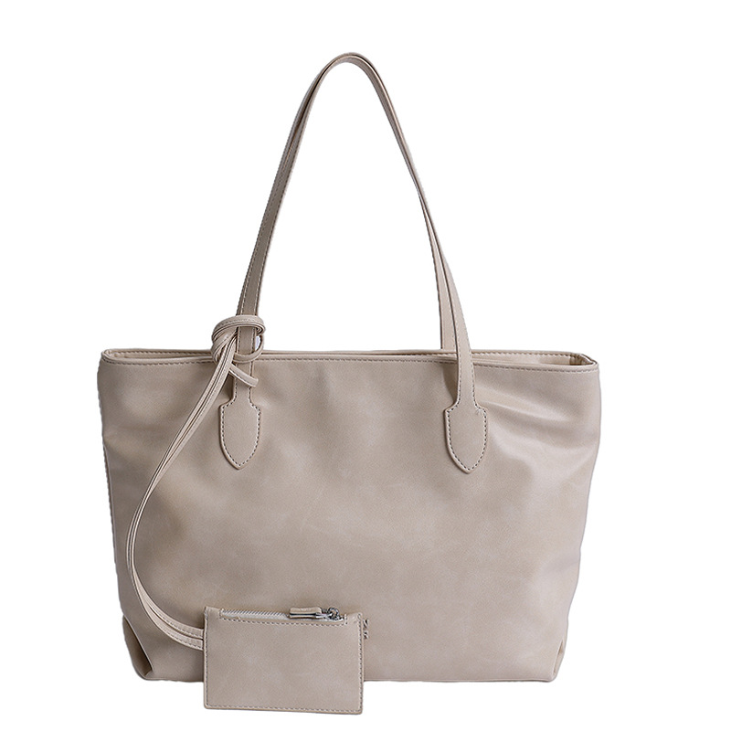 Large-capacity soft leather single-shoulder bag, street trend 2025 crossbody bag, fashionable and casual tote bag, women's bag Item Picture