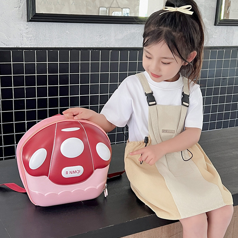 The 2024 new mushroom eggshell bag for kindergarten children and students is a fashionable backpack for casual outings, cute and portable details Picture