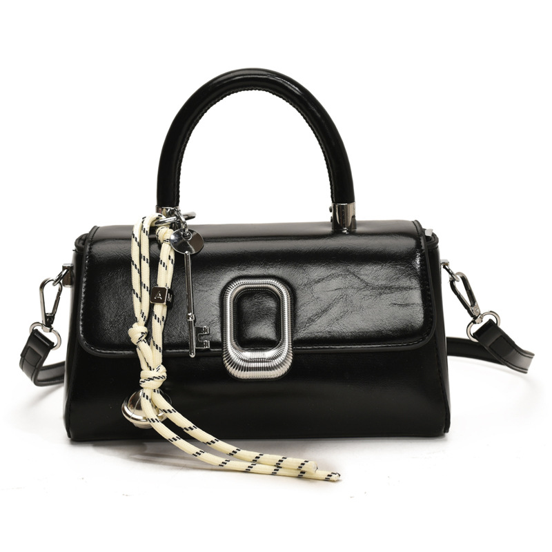 This is a new spring 2025 casual bag for women. It features a trendy and simple hand-held small square bag with a niche design and a commuting crossbody bag Item Picture