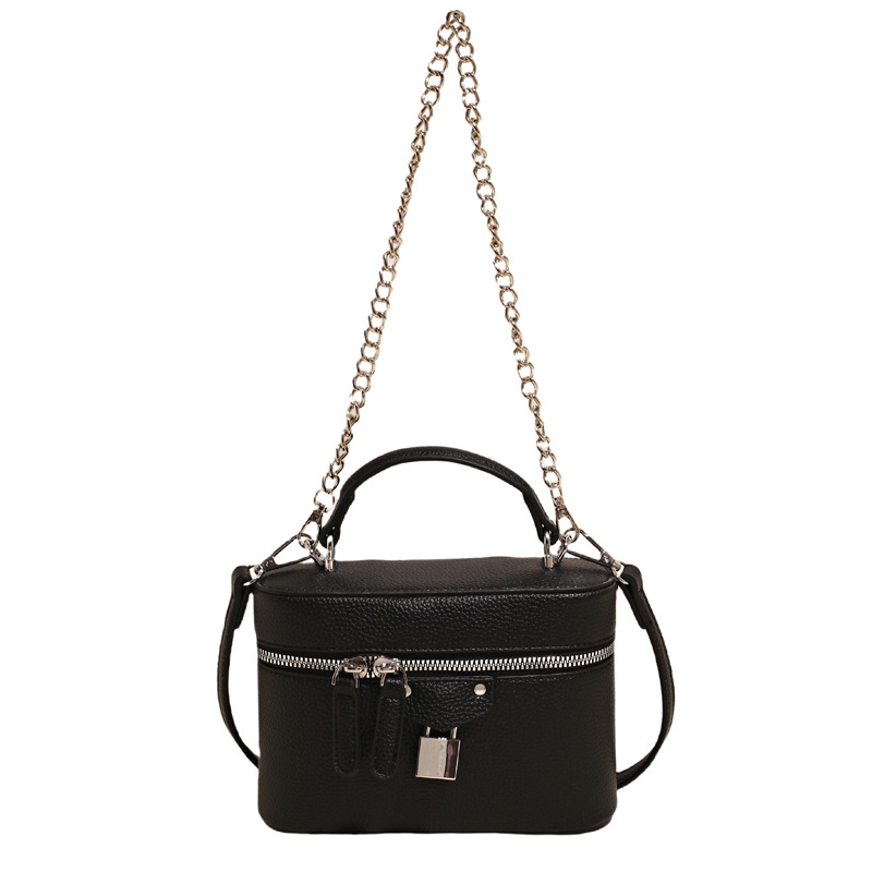 The 2025 new trendy handbag is a simple and fashionable handbag with a sense of women's fashion. It is a small square bag that can be carried diagonally over one shoulder for commuting Item Picture