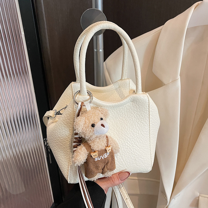 This is a unique, stylish and casual women's bucket bag for the summer of 2025. It's a Korean style single-shoulder crossbody women's bag with a sense of fashion full figure