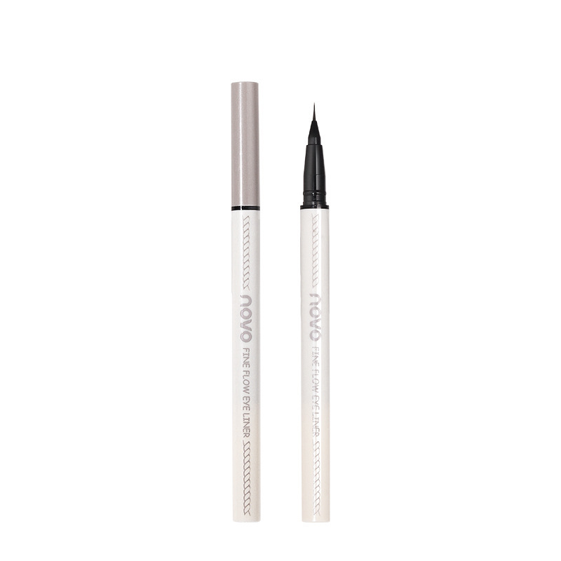 NOVO Fine Cloud Eyeliner Liquid Pen is extremely fine, long-lasting, waterproof and does not smudge the lower eyelashes. It is suitable for beginners to apply eyeliner to the undereye Item Picture