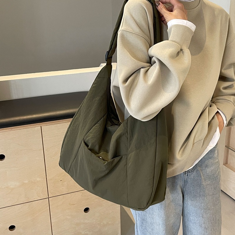 Korean-style large-capacity tote canvas bag for girls, forest-themed artistic style, ins versatile and fashionable student class bag full figure
