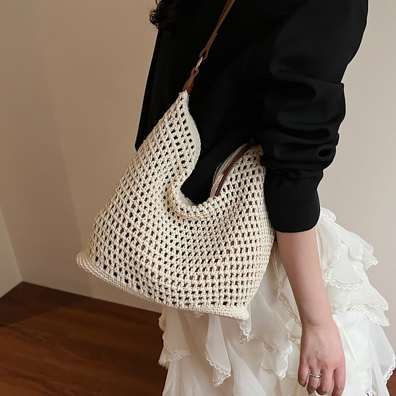 Summer versatile single-shoulder bags, trendy and fresh woven bags, seaside vacation beach bags, large-capacity travel bags details Picture