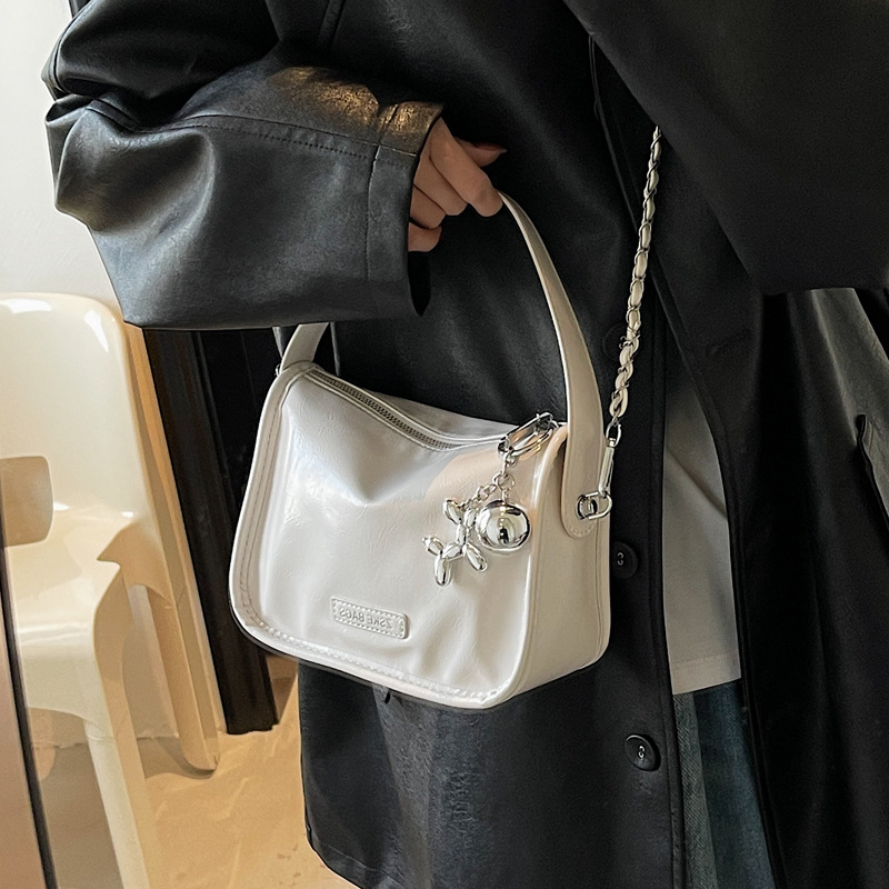 Fashionable single-shoulder bag, casual women's bag 2025 Summer new Korean style, ins style, versatile, hand-held crossbody small square bag Specification drawing