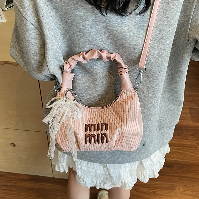 2025 Pleated handbag for Women's summer, a new niche design, trendy and fashionable, versatile woven single-shoulder crossbody bag details Picture