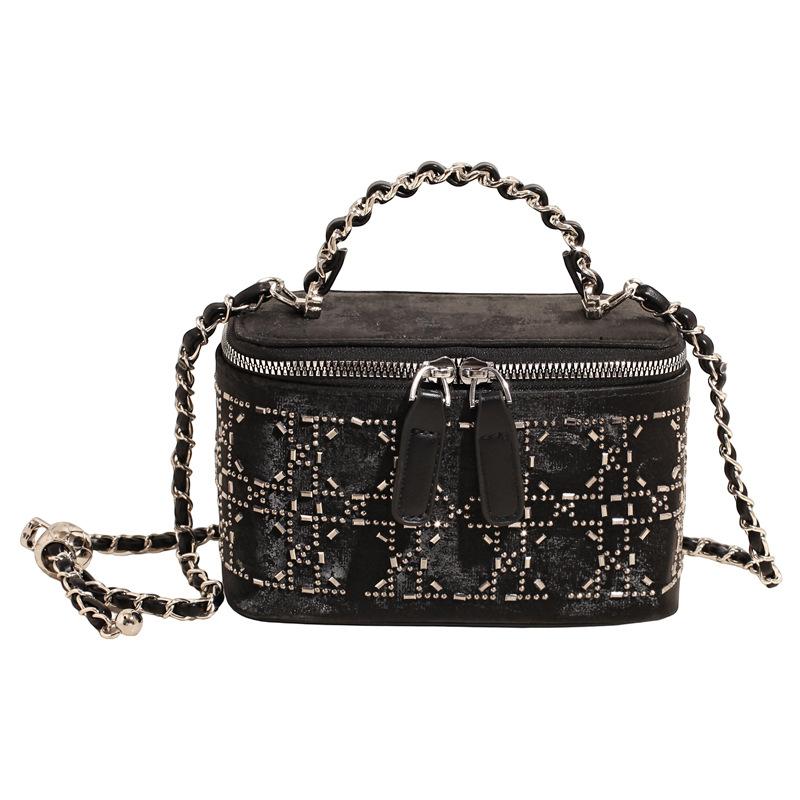 The 2025 summer new style of the textured design box bag is a casual, fashionable and versatile single-shoulder bag and crossbody bag Item Picture