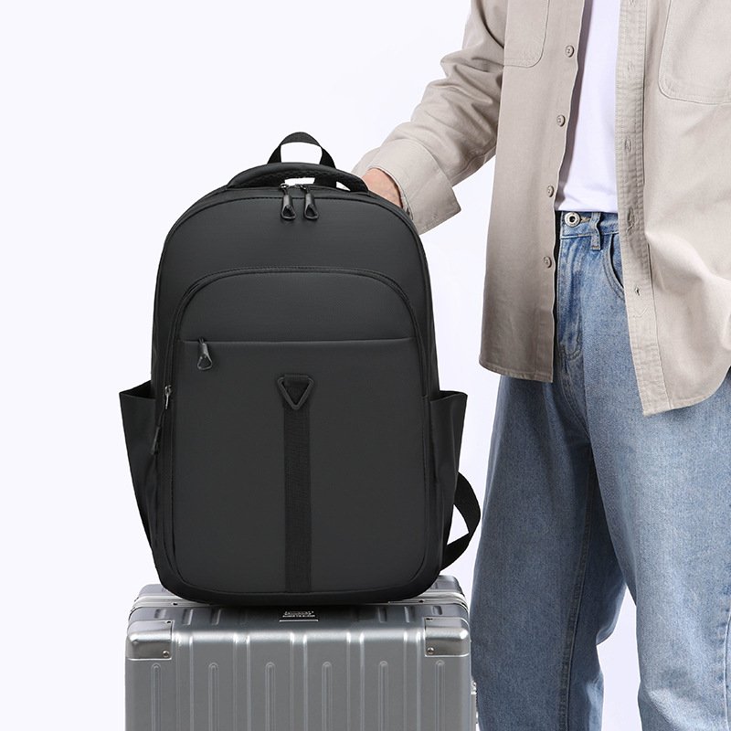 Fashionable and trendy men's backpacks, casual travel business backpacks, computer bags, large-capacity storage schoolbags for college students Application Scenario