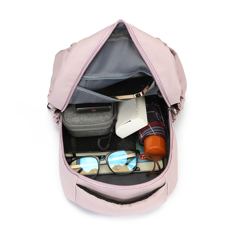 Simple solid-color chest bag, casual travel crossbody bag, unisex single-shoulder bag, sports bag, versatile backpack Application Scenario