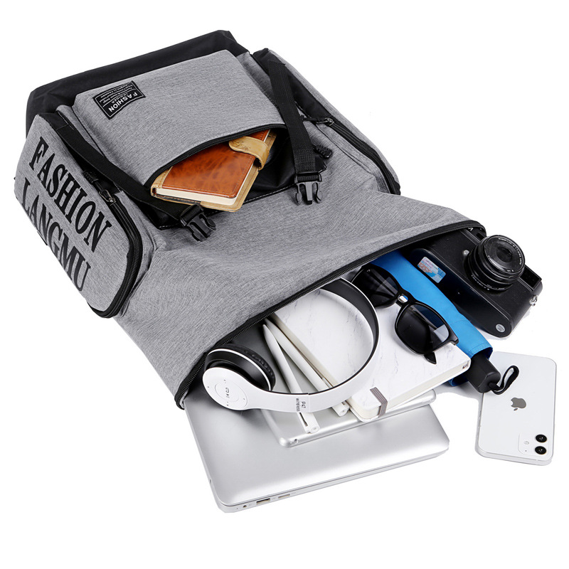 Large-capacity schoolbags, trendy men's street style, high school and college students' backpacks, men's Korean-style men's casual travel backpacks Application Scenario