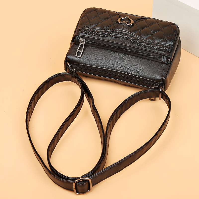 New women's bags: casual, lightweight, mom's bag, fashionable and simple diamond-shaped single-shoulder bag, cross-border PU soft leather crossbody bag details Picture