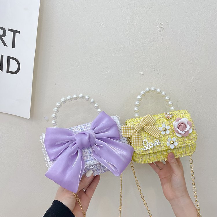 2024 New Korean version pearl children's handbag, bow princess single-shoulder crossbody bag, accessories, small square bag with loose change details Picture