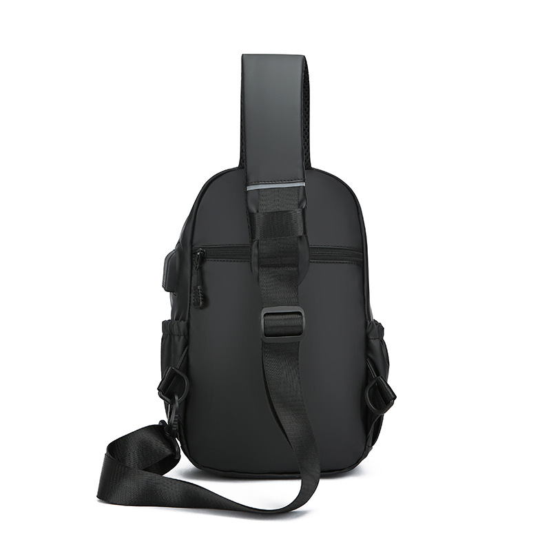 New men's chest bag, casual large-capacity single-shoulder crossbody bag, Korean-style motorcycle bag, water-resistant trendy backpack, cross-border Application Scenario