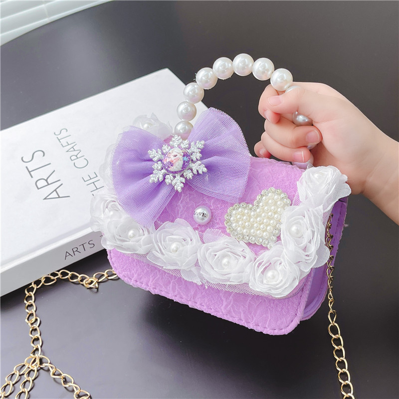New popular children's bags, fashionable little Chanel princess bags, cute hand-held crossbody bags for little girls, wholesale and consignment Application Scenario