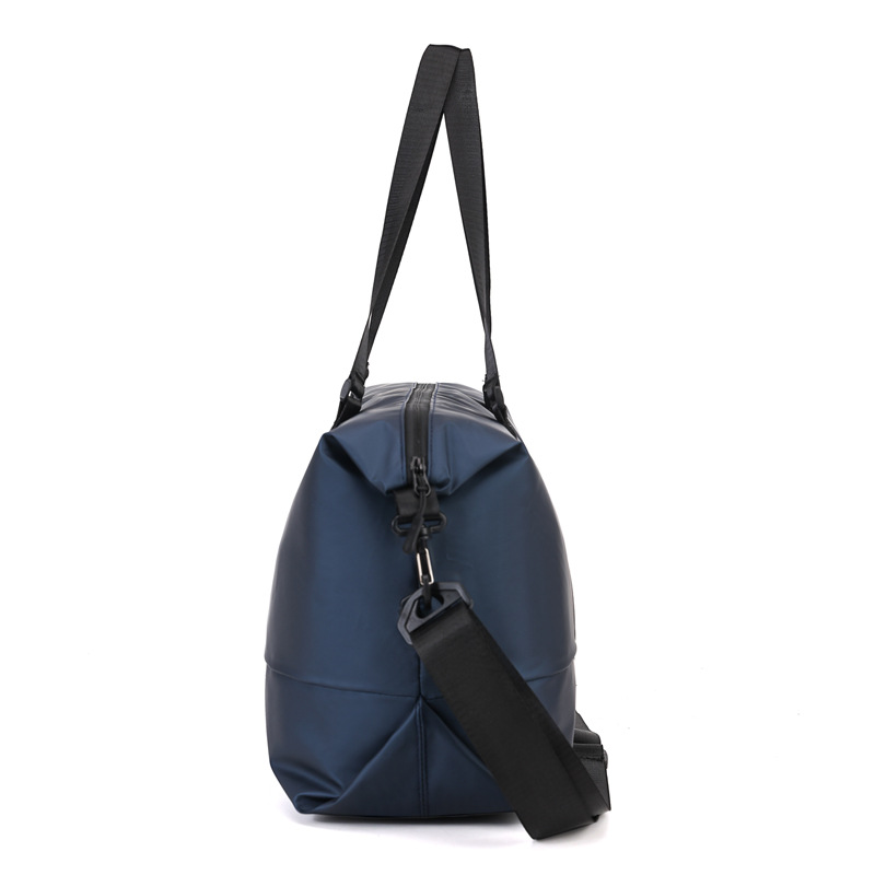 For men going on business trips, it's simple and casual. When traveling, it's fashionable and trendy. The luggage bag is light and portable Application Scenario