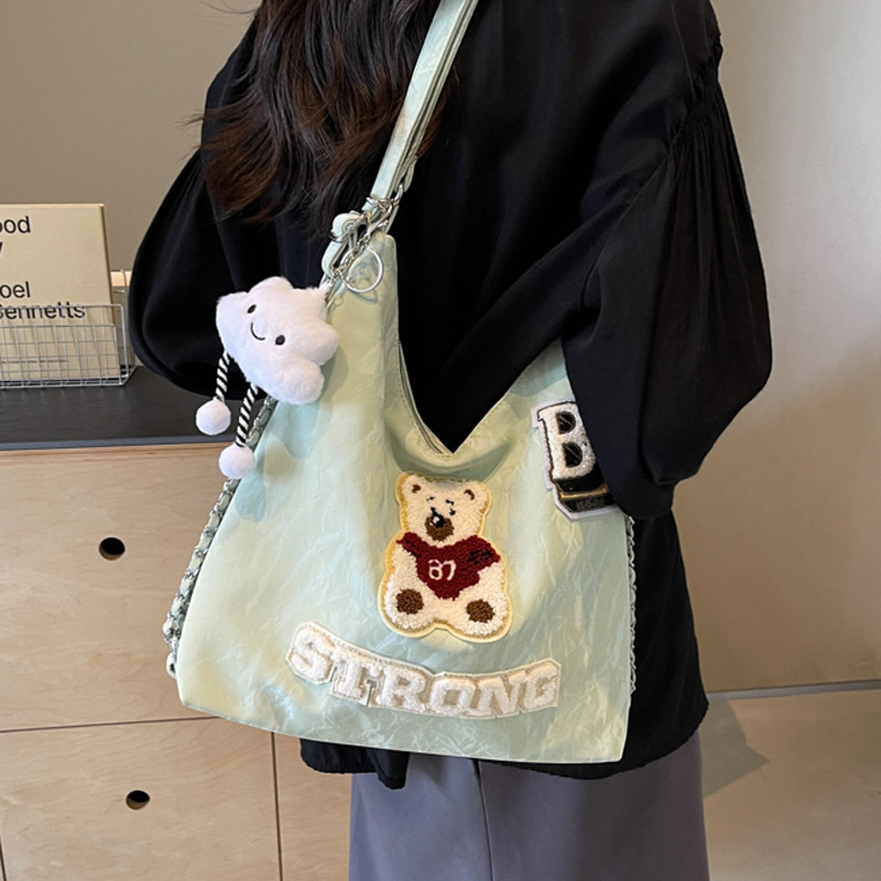 Korean style fashionable women's bag 2025 new large-capacity commuter single-shoulder bag, versatile and trendy bag, high-end backpack details Picture