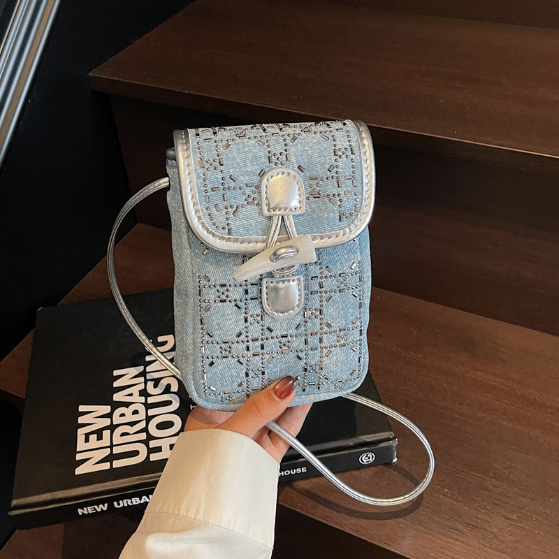 Summer's trendy denim small bag for women, 2025 new style fashionable shiny diamond phone bag, casual and high-quality single-shoulder crossbody bag full figure