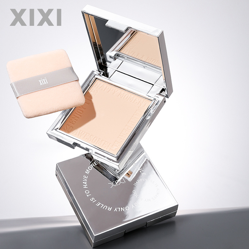 XIXI Light Cream Soft Focus Powder Compact is clear, long-lasting, and sets the makeup. The loose powder is fine, waterproof, and comes with a mirror powder puff full figure