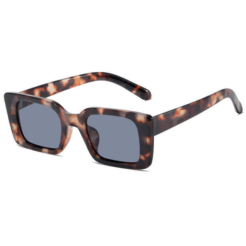 Simple and retro square-framed sunglasses, 2025 new style European and American sunglasses, the same style of sunglasses as Instagram influencers for women Item Picture