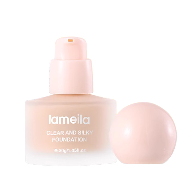 The small round cap Cream Foundation BB Cream is waterproof, sweat-proof, and does not easily smudge. It provides long-lasting coverage for dry and oily skin, controls oil, and serves as a base Item Picture