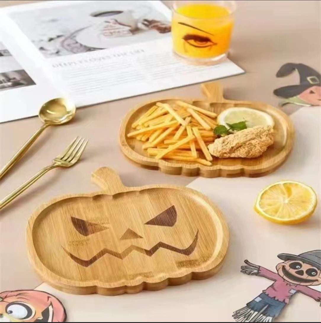 【 Jiehao Bamboo and Wood 】ZC American-style bamboo tray Halloween Pumpkin Shape Home Party Cheesecake tray Snack Fruit plate