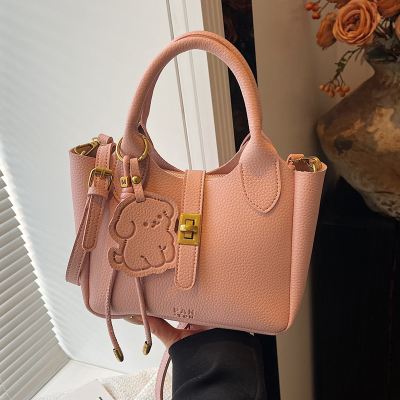 This year, the new spring 2025 trendy, fashionable and stylish hand-held crossbody bags and casual bucket bags are in vogue Specification drawing