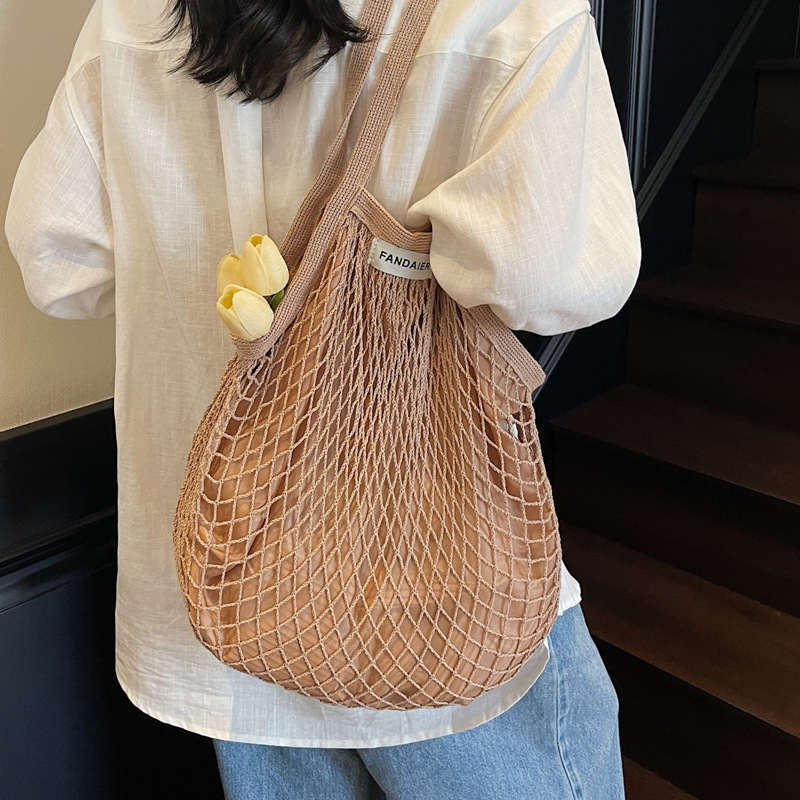 Lazy style large bag Women's 2025 new trendy and versatile single-shoulder bag with large capacity hollowed-out tote bag details Picture