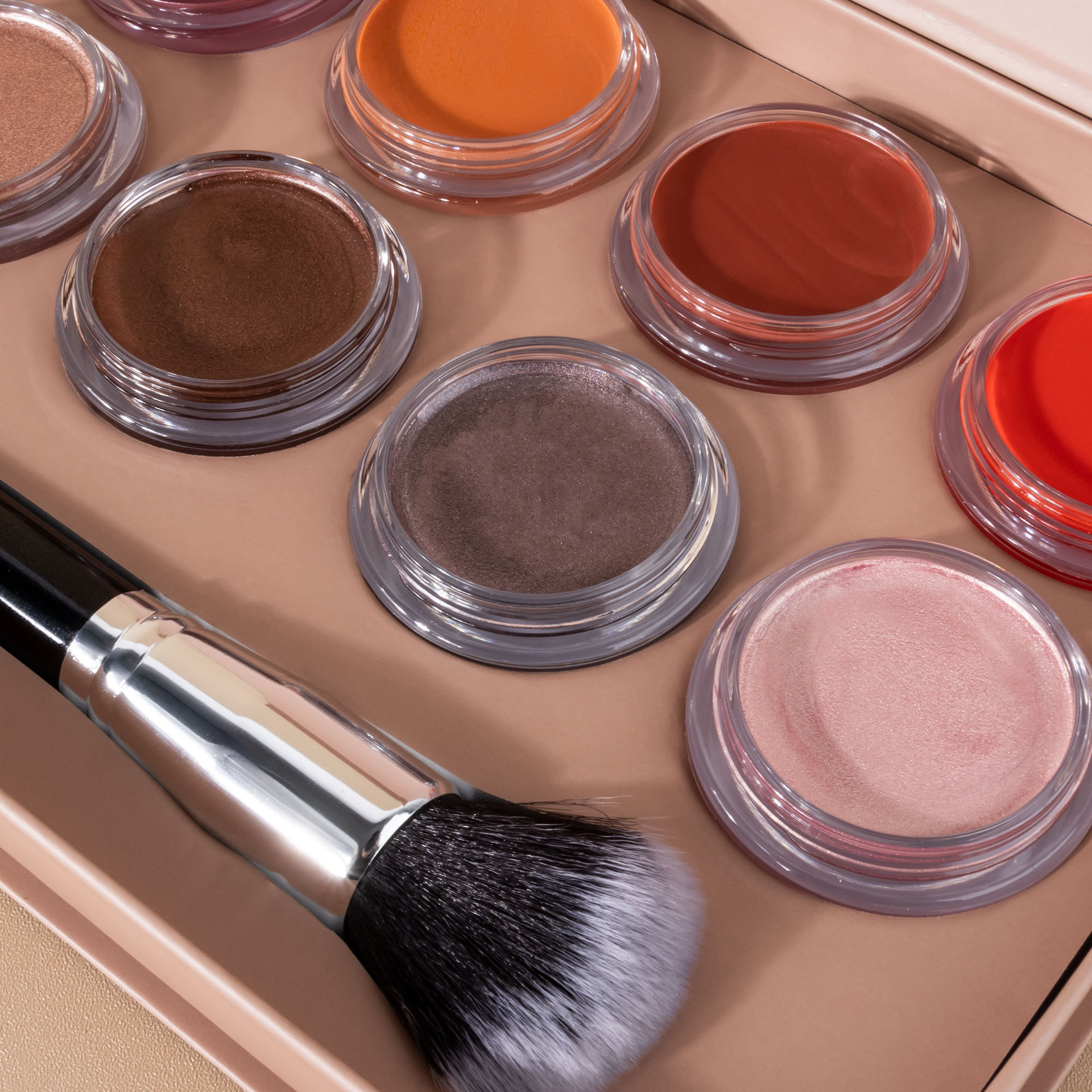 SHCOETY Cross-border 8-color Mousse Eyeshadow Blush Set Matte fine glitter, easy to apply, long-lasting and non-smudging makeup Item Picture