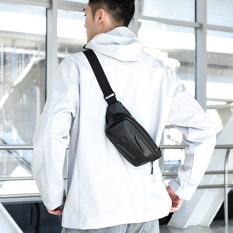 Men's hard-shell chest bags, single-shoulder crossbody commuter backpacks, trendy men's fashionable and versatile crossbody bags wholesale details Picture