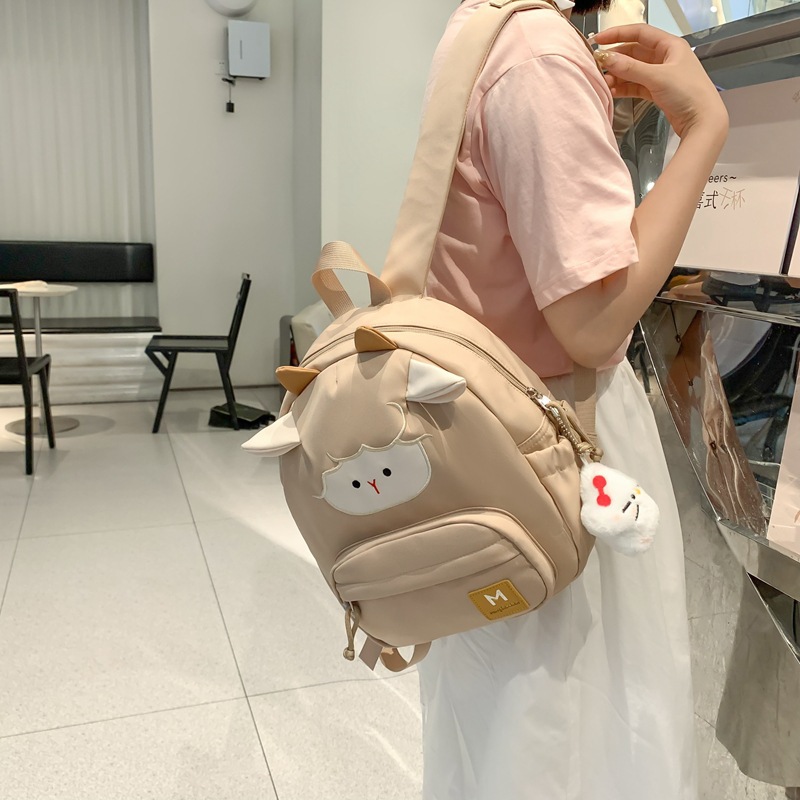 Cute and adorable little lamb girl backpack, fashionable and trendy college student schoolbag, new model for foreign trade women's backpack in 2024 Application Scenario