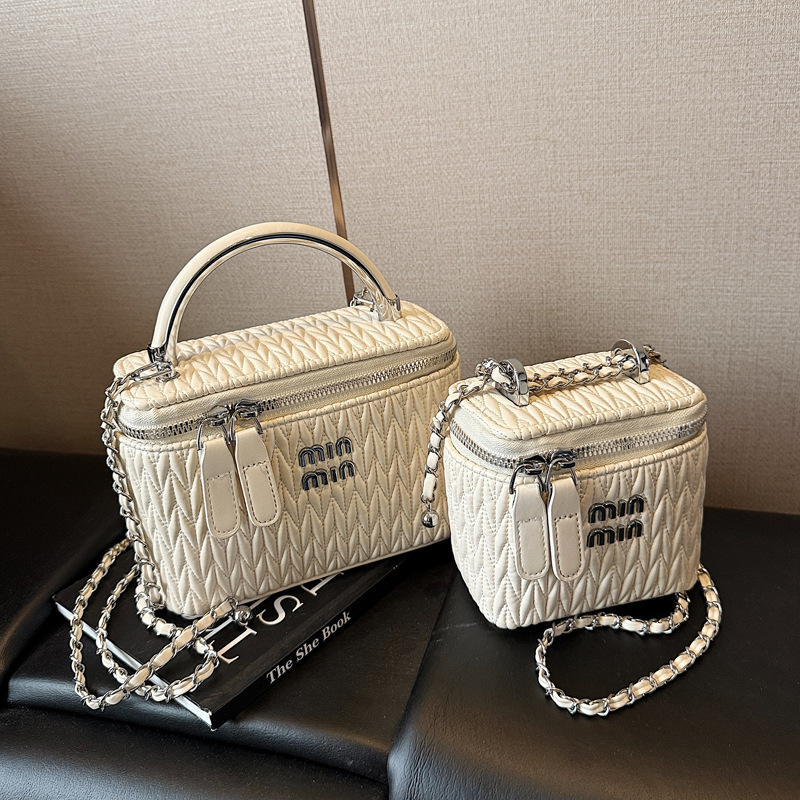 Soft surface pleated bucket bag for women, 2025 new style hand-held hard shell cosmetic box bag, crossbody single-shoulder mobile phone bag full figure