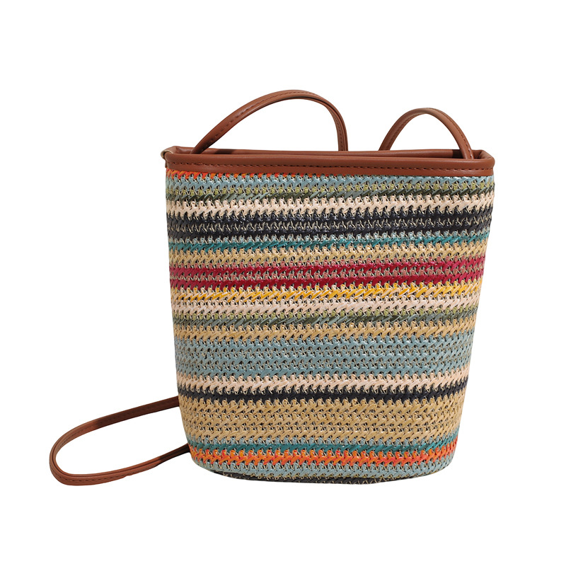 A niche design, fashionable and versatile woven bucket bag for women, a new summer 2025 seaside vacation straw woven single-shoulder crossbody bag Item Picture