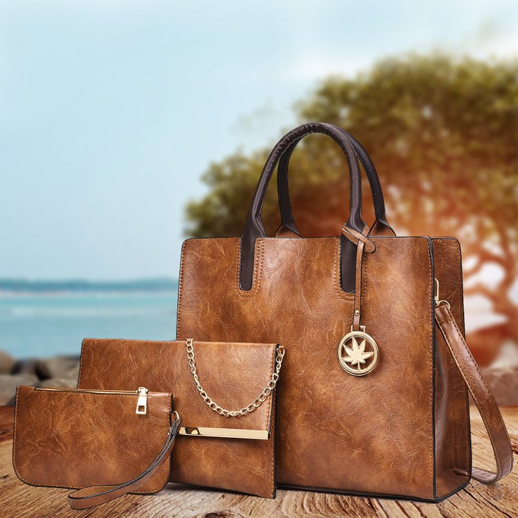 Wholesale of 2022 new style European and American fashion three-piece set mother-and-child bags, large-capacity single-shoulder hand-carry crossbody bags from the manufacturer full figure