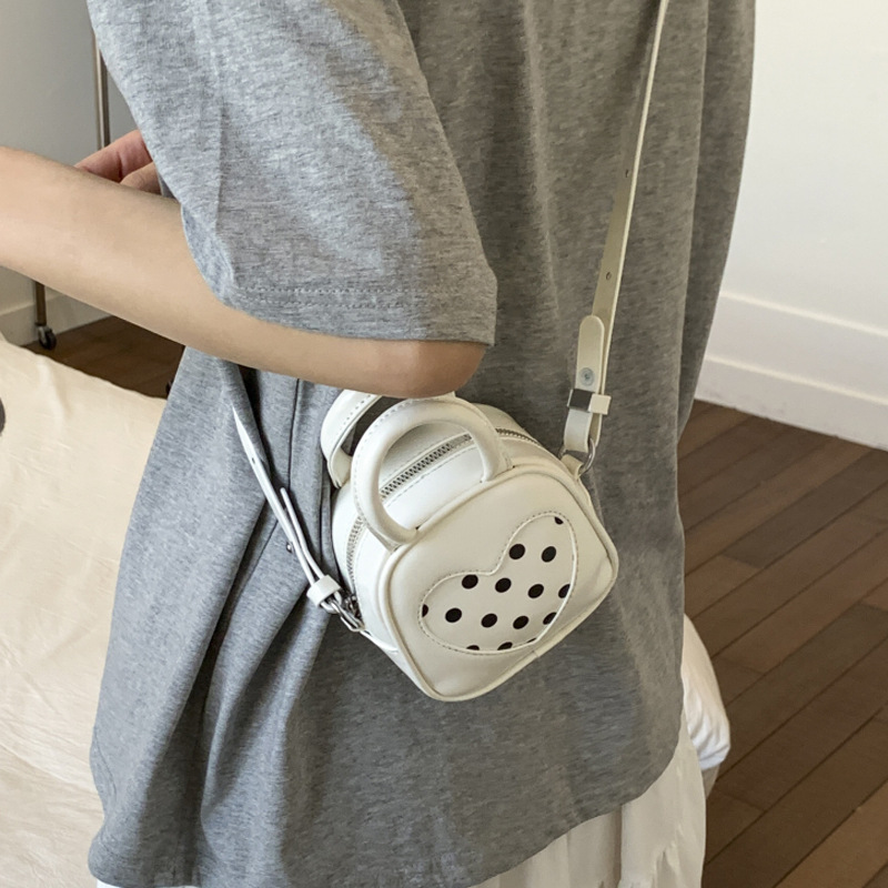 Korean-style niche polka dot handbag with a patchwork design sense, small square bag, trendy and individual, mini fashionable single-shoulder crossbody bag Specification drawing