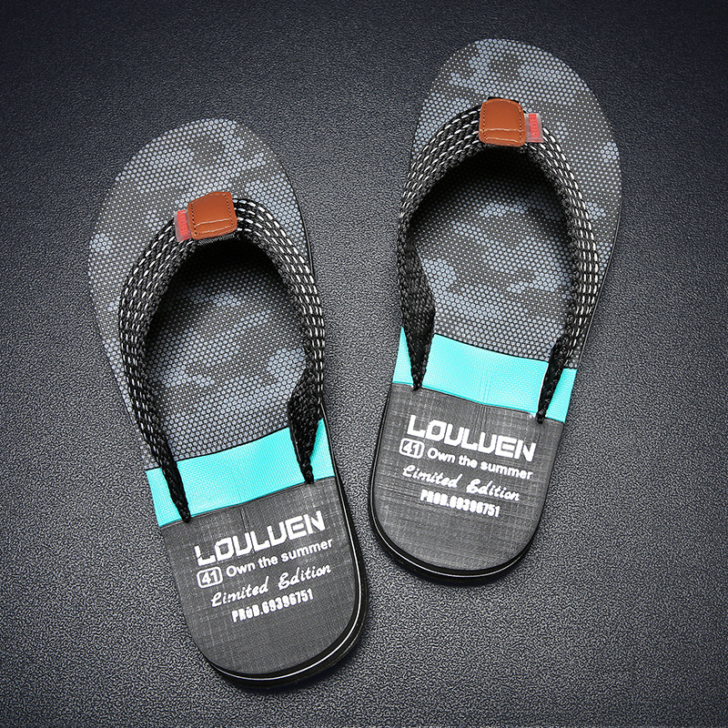 Summer new men's flip-flops, anti-slip outerwear, flip-flops, men's outdoor beach shoes, European and American cool slippers wholesale full figure