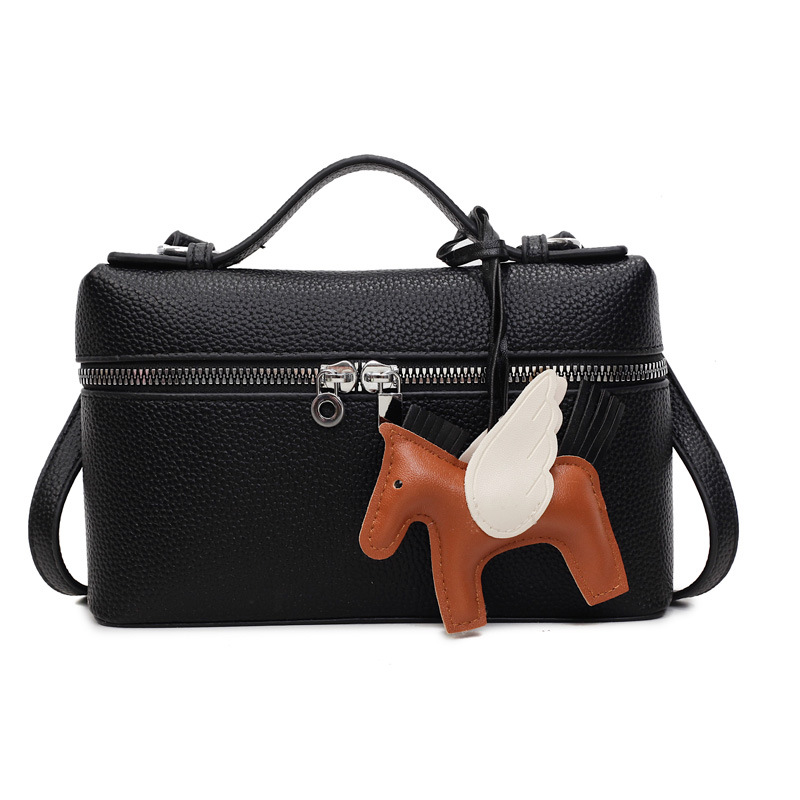 Single-shoulder bag 2025 Korean version, fashionable, simple, casual and versatile crossbody bag, European and American texture, niche and fashionable commuting bag Item Picture