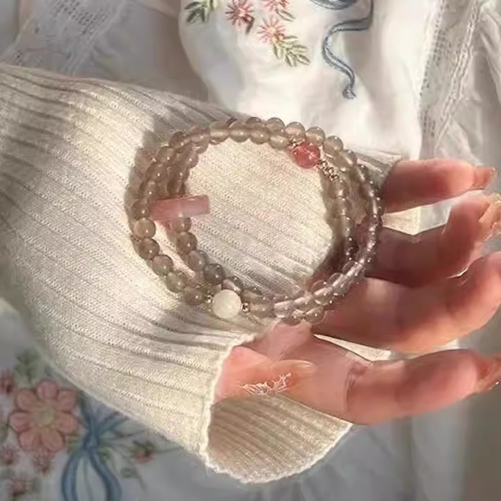 Grey agate crystal bracelet, a niche design for women, white butterfly shell bracelet, a high-end natural strawberry crystal double-ring bracelet for best friends, 281 full figure