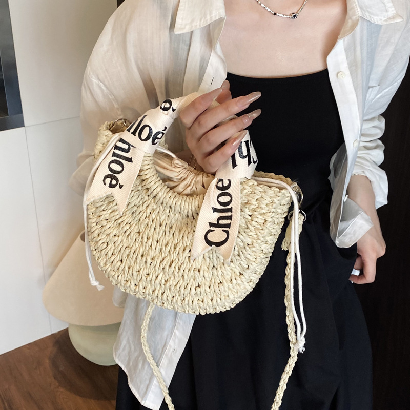 2025 New straw woven bag, large capacity, retro straw woven bag, basket style, casual and versatile beach bag for women details Picture