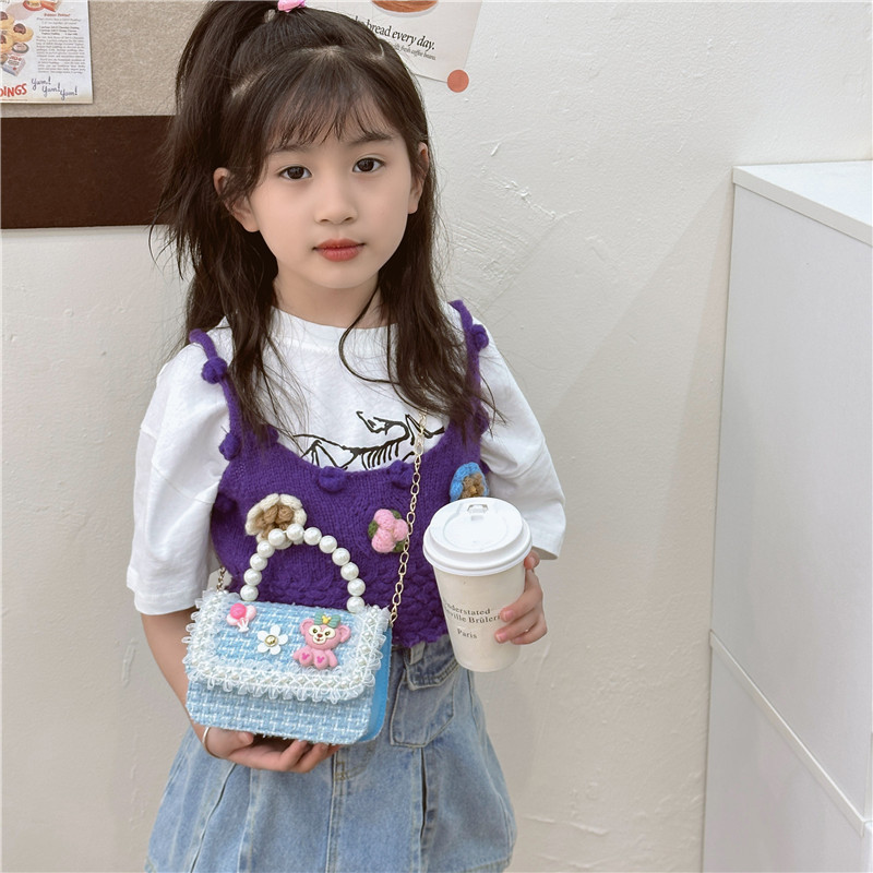 New versatile children's strawberry bear small square bag, stylish princess handbag, Korean version girl chain single-shoulder crossbody bag Specification drawing