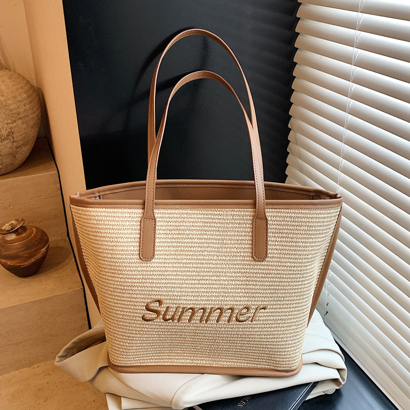 Straw woven letter large-capacity bag 2025 single-shoulder large bag for women, new beach woven summer Korean-style tote bag full figure