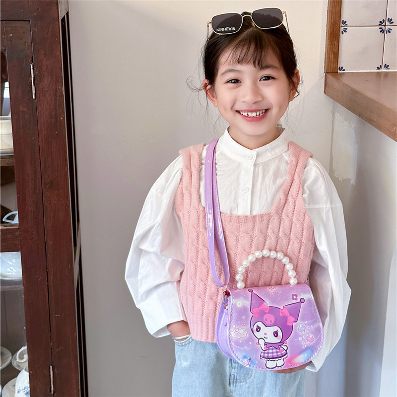 Cartoon Melody children's single-shoulder bag, fashionable kindergarten matching bag, cute Kuromi casual crossbody bag for going out Application Scenario