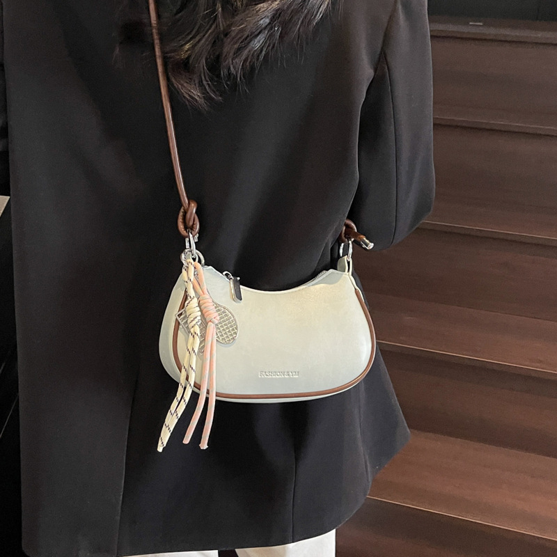 French niche quality handbag, women's bag, Spring 2025 new underarm bag, simple and versatile commuter crossbody bag details Picture
