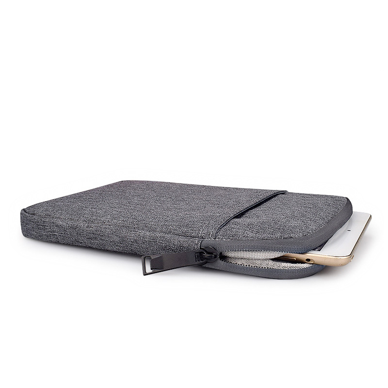 The inner liner of the ipad tablet bag is a portable storage bag suitable for business trips. It is light and thin and can be printed with a logo Application Scenario