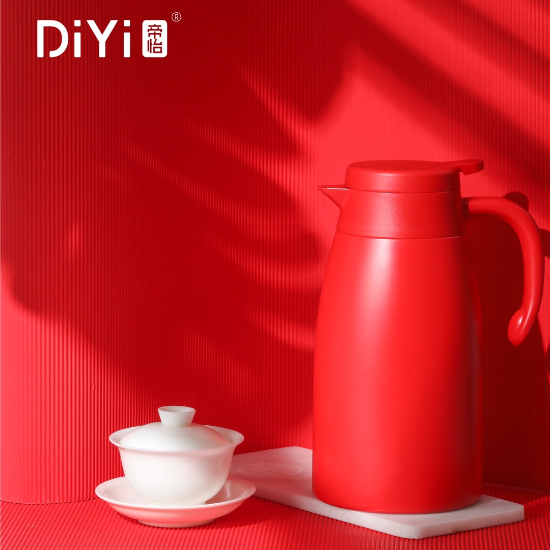 🎎 Special water bottle for festive occasions 🧨DY-BW1024 classic warm water bottle from Diyi, red exclusive color, full of joy and good meaning! Gift customers, take a look quickly! pic 3